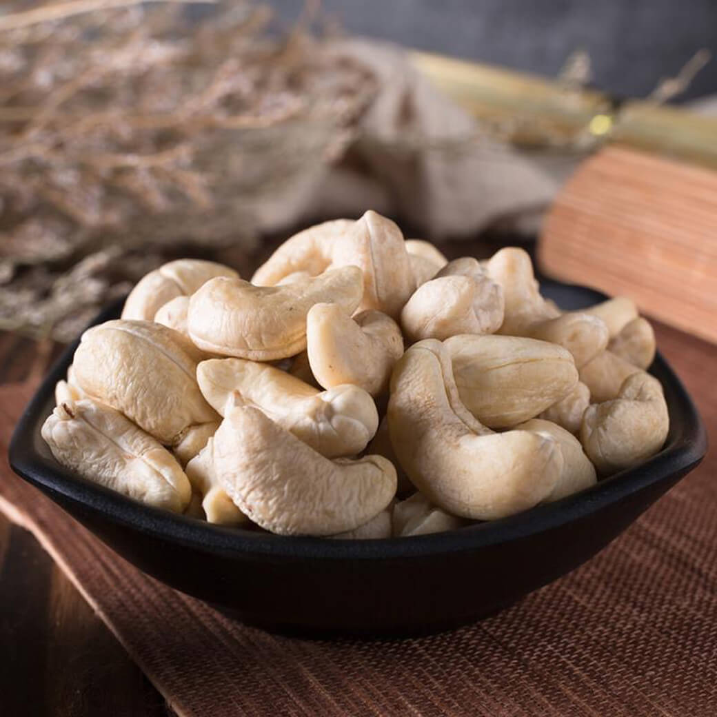 Best Premium-Grade and Dried Style Dried Style and Blanched Processing Type Cashew Cashew Nuts Cashew Kernels